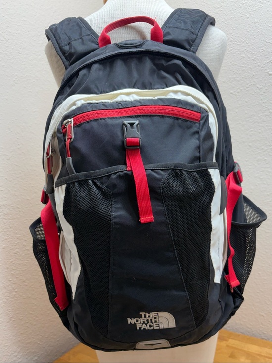 north face backpack black friday 2017 The Vault Backpack| Kevin's Catalog – Kevin's Fine Outdoor Gear & Apparel treet-samples features FlexVent comfort and Color:555- MAROON BANNER Mochila Louis Vuitton Damier